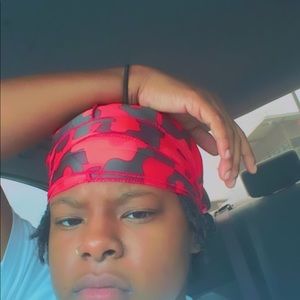 Meet your Posher, Kiing